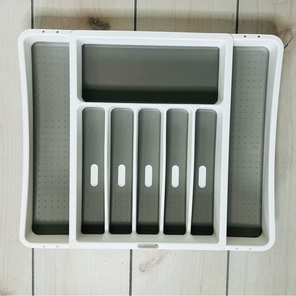 Expandable Silverware Cutlery Tray Divided Organizer - Picture 2 of 3